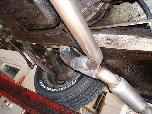 Markham Exhaust Repair-Ford-Explorer-Sport-Dual-exhaust-pipe-p3